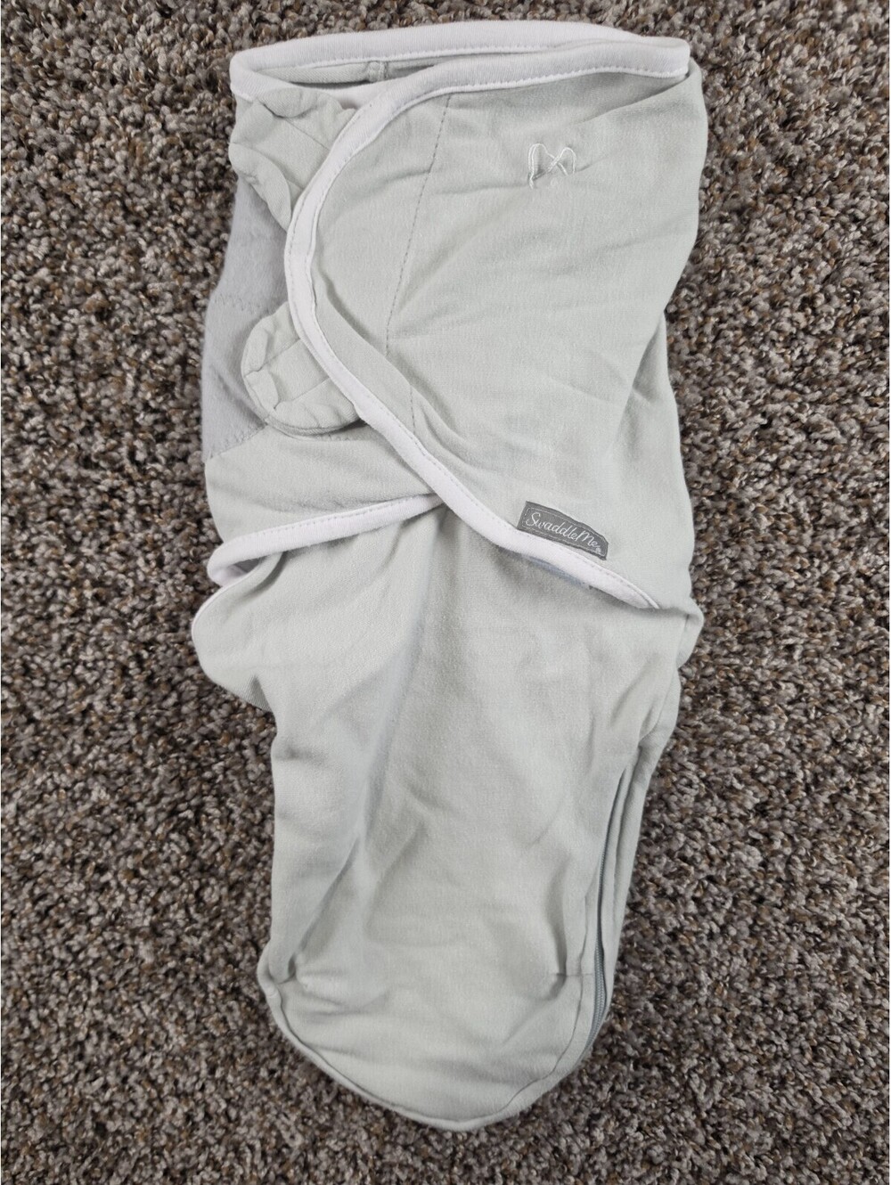 Sz SM/M light gray SwaddleMe by Ingenuity Original Swaddle blanket